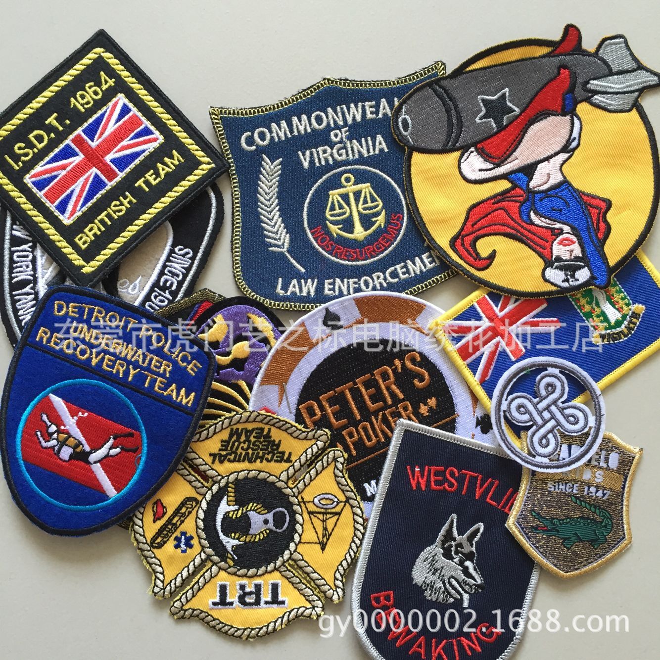 供應精品刺繡徽章 服裝肩章胸章* 電腦繡花制作 繡標l.